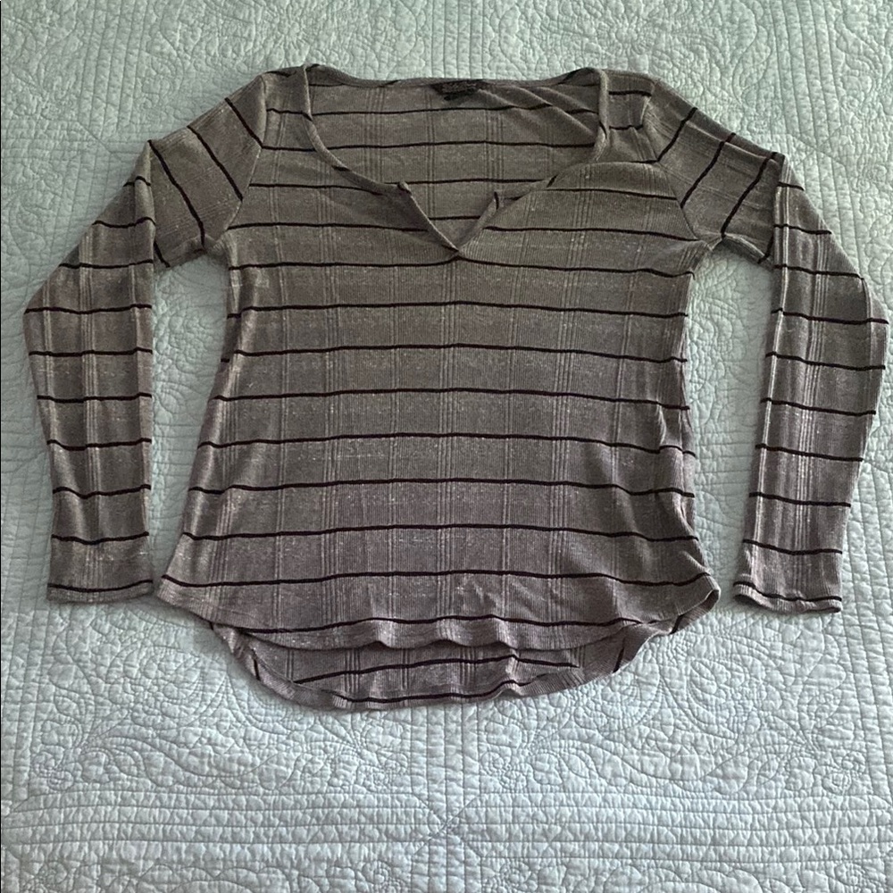 Lucky Brand Gray and Black Fitted Ribbed Long Sleeve Tee